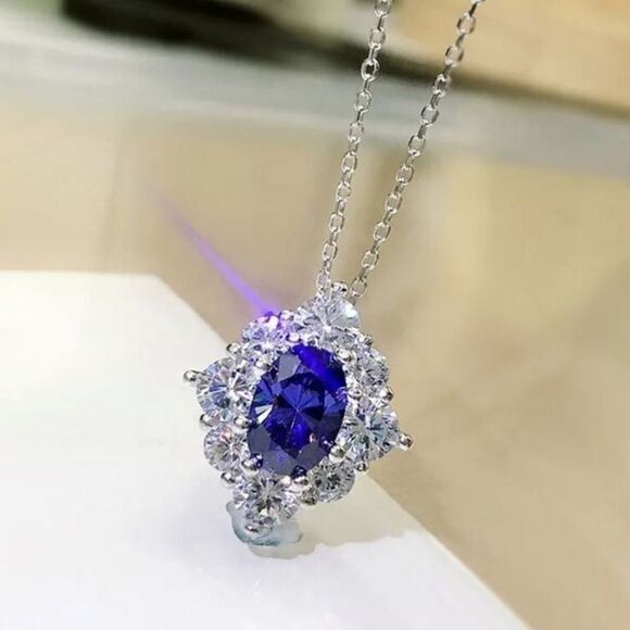 The Blue Palace Pendant Necklace in 925 and Cubic Zirconia - Picture 1 of 4